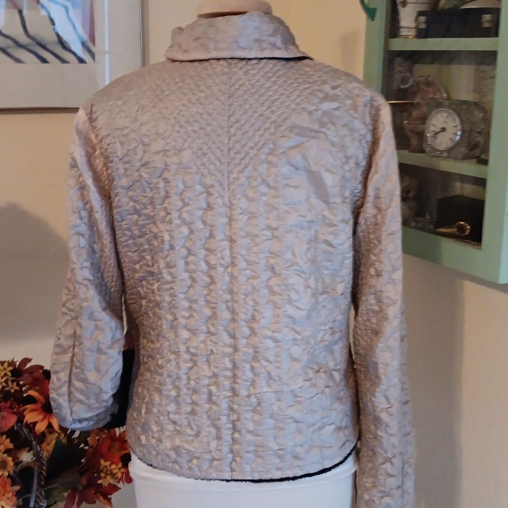 UBU...I'll be me Reversible Jacket - Picture 13 of 16